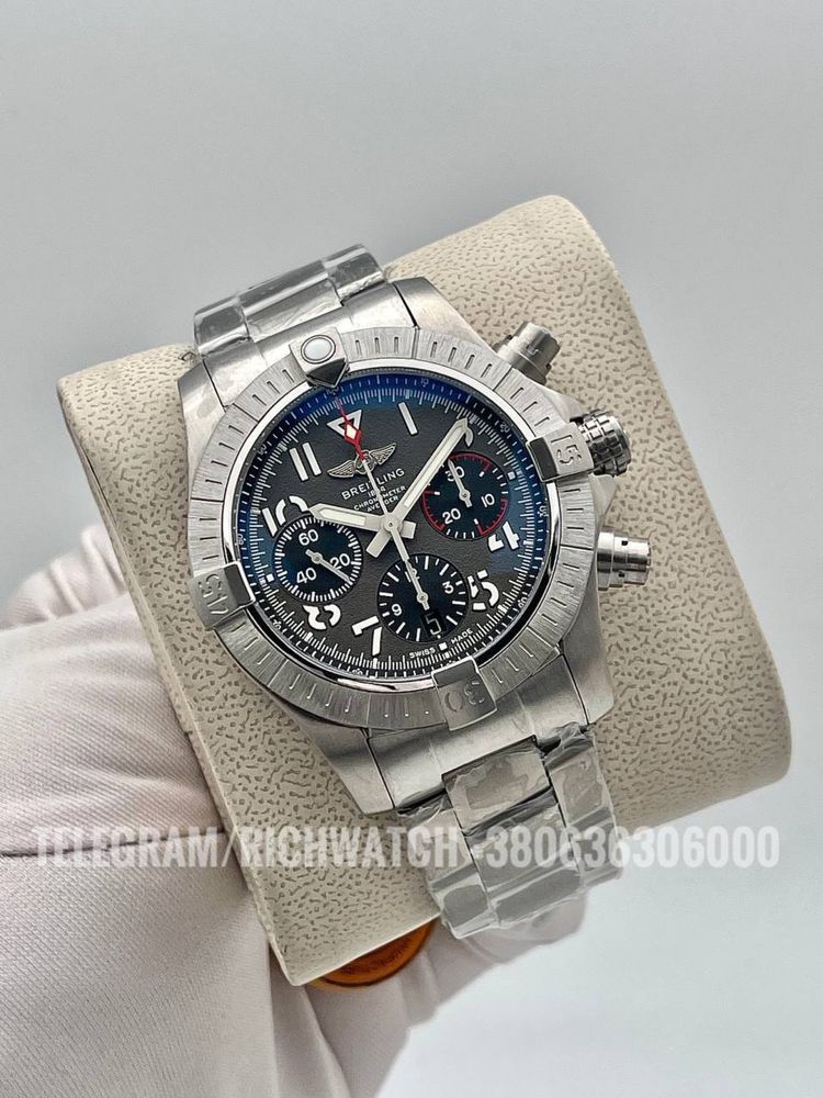 наручные часы Breitling Aeromarine Super Avenger Chronograph
