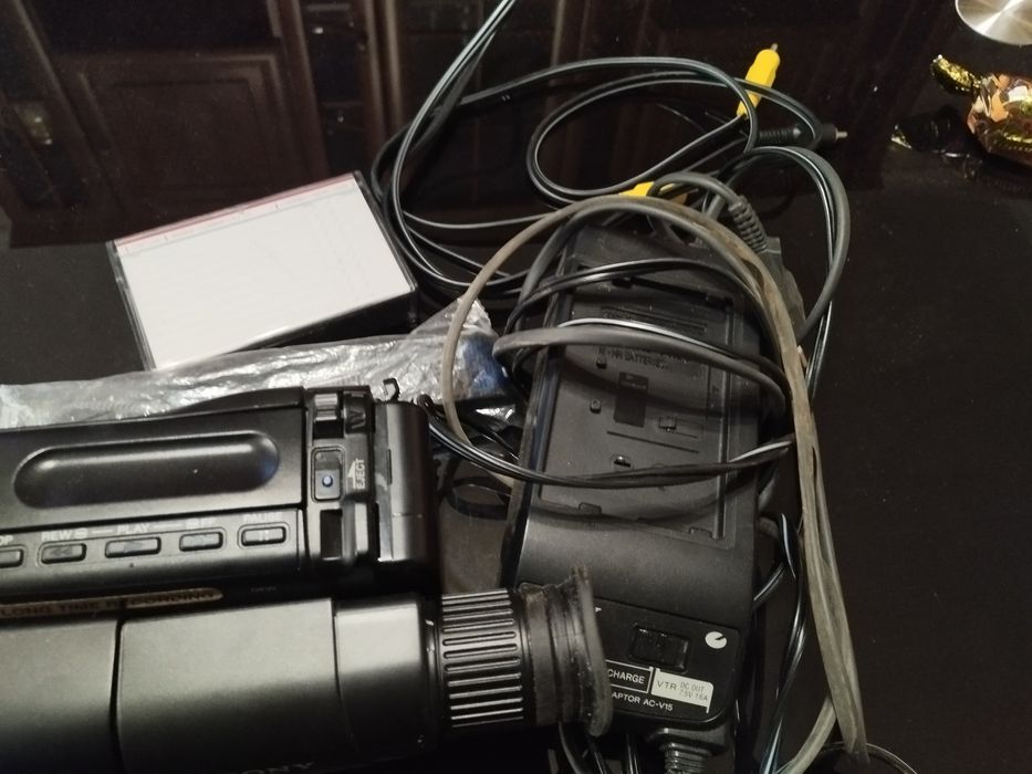 Видеокамера Sony CCD-TR330E