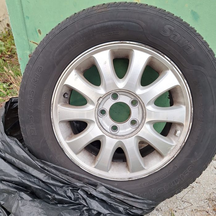 Opony zimowe Sava 215/65R16 – 4 szt.