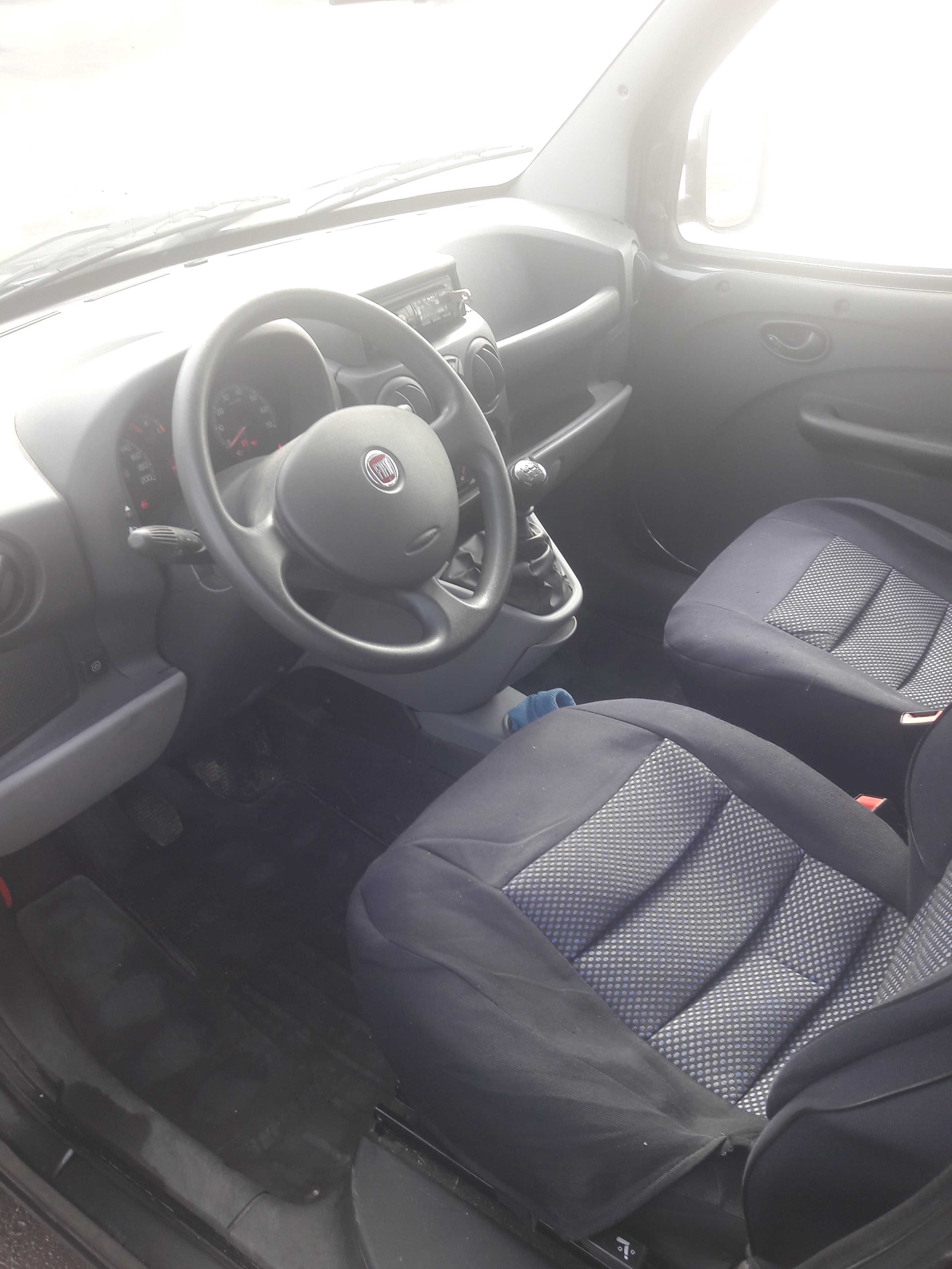 Продаю Fiat Doblo пасс. 2012 пробег оригинал