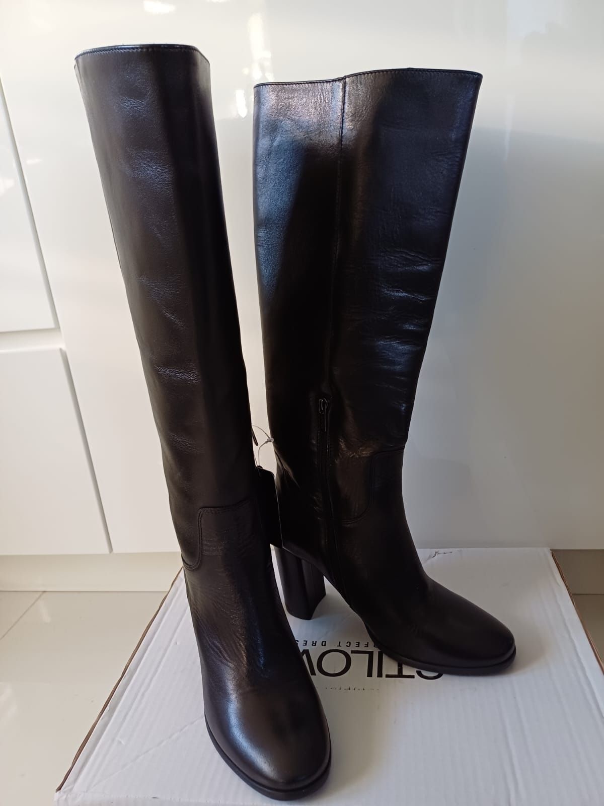 Buty kozaki Gino Rossi 37 nowe