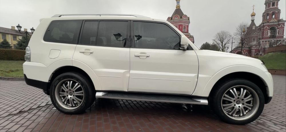 Продам Mitsubishi Pajero Wagon 2009 TDI 3.2 Дизель