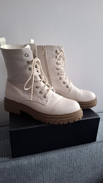 Sprzedam buty damskie