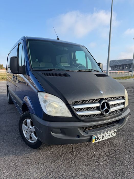 Mercedes Sprinter 215