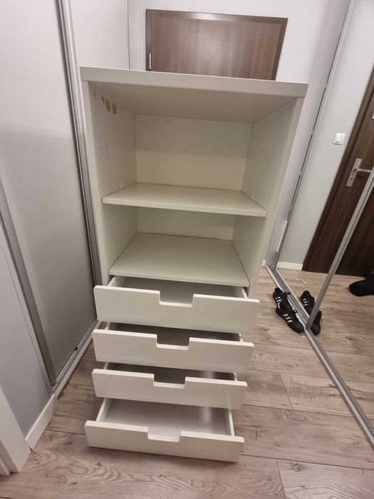 Biała safa småstad dziecięca z pólkami