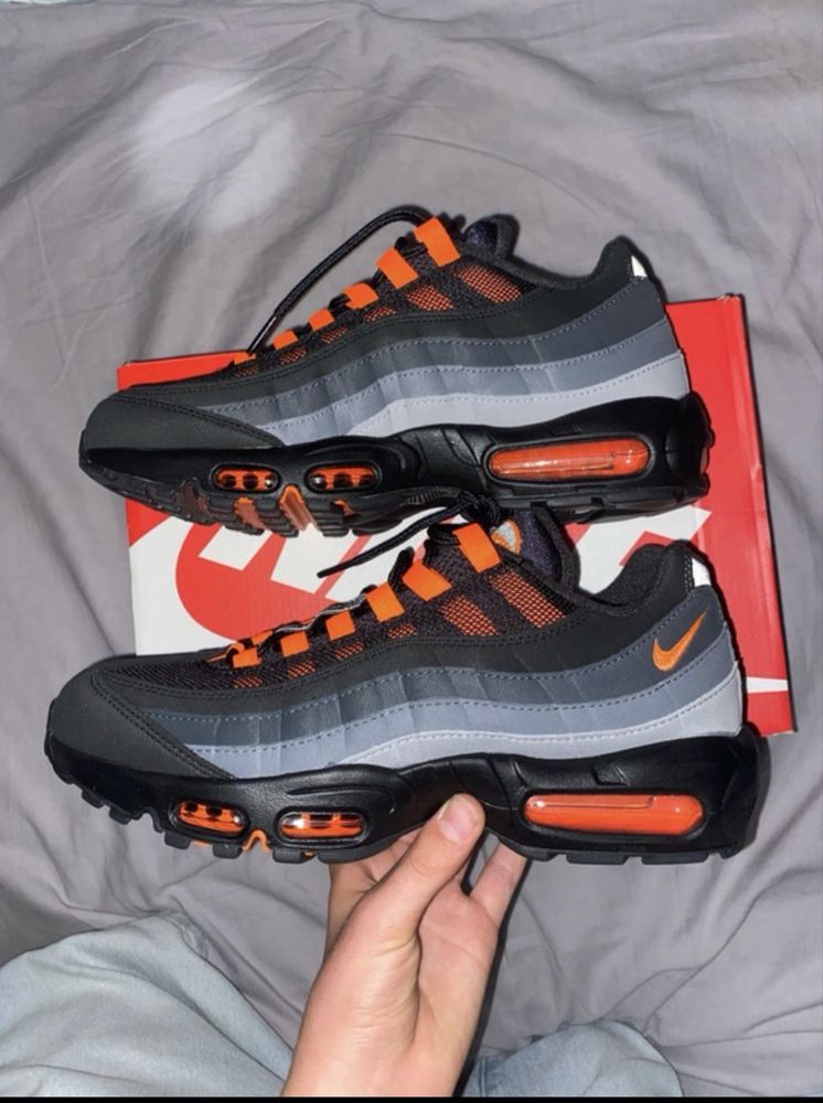 Nike air max 95 hyper crimson