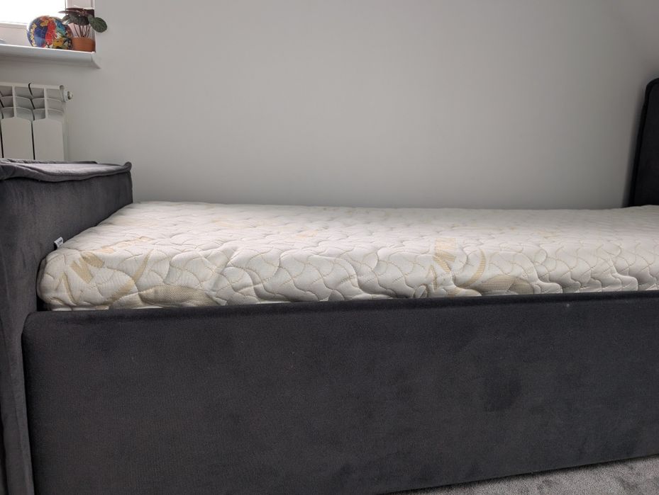 Łóżko dziecięce tapicerowane na materac 90x200