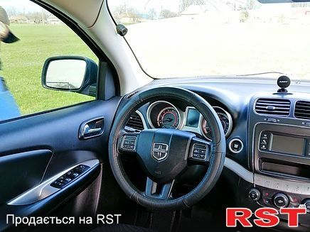 Продам свіжопригнаний Dodge Journey 2017