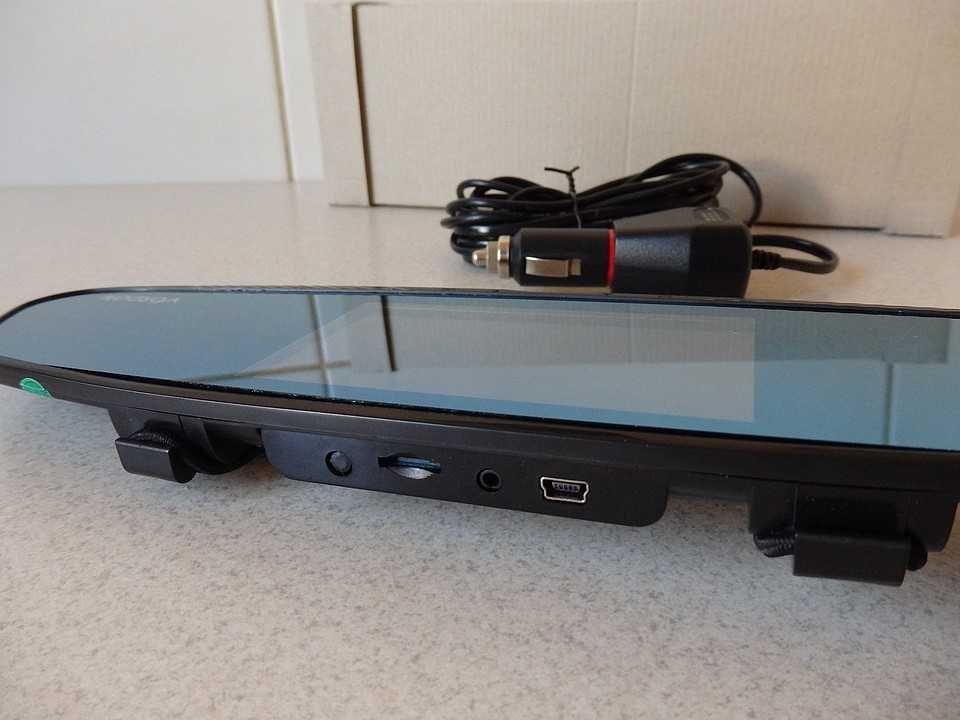 VORDON DVR-190 – lusterko, wideorejestrator i kamera cofania,