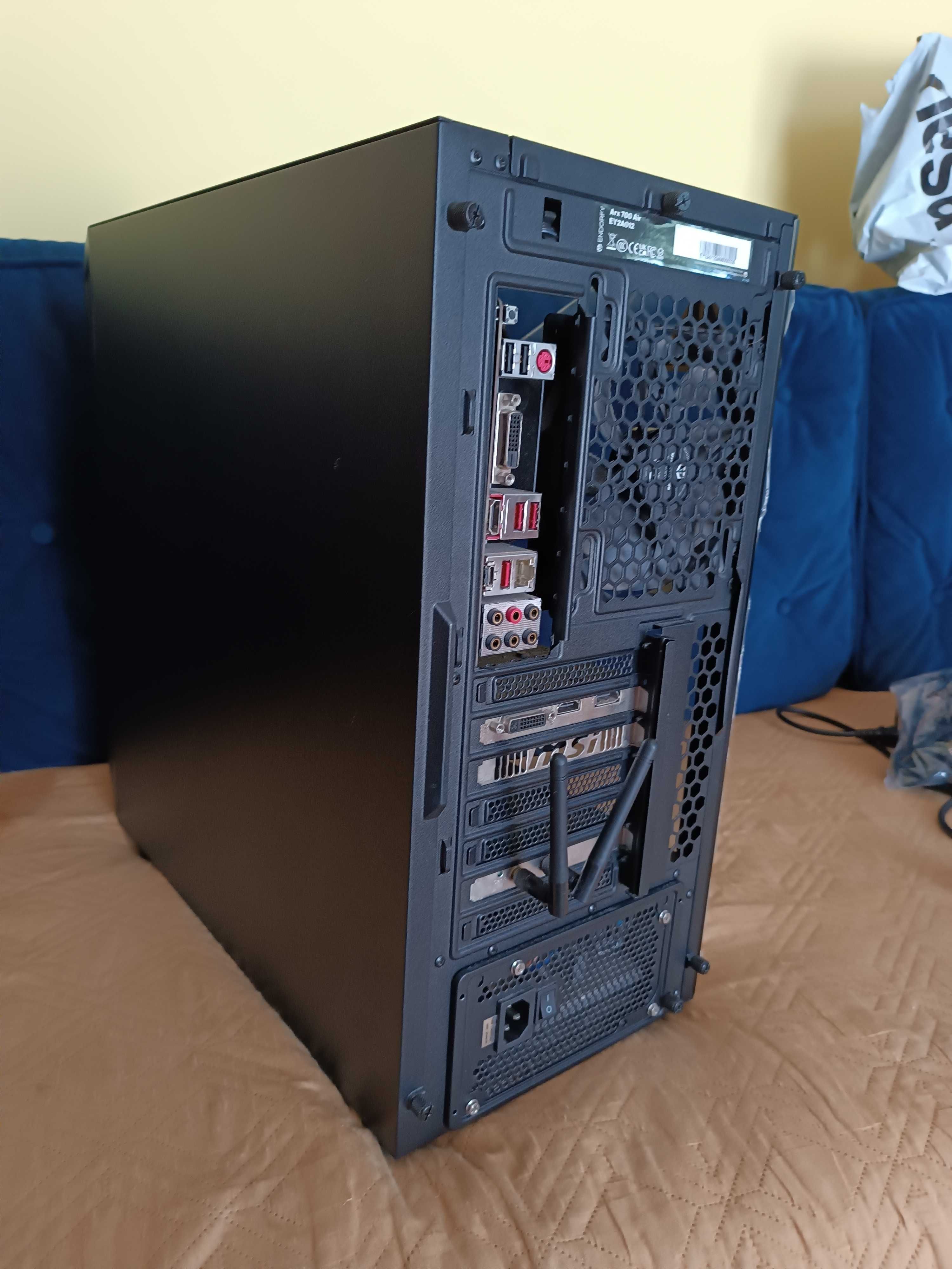 Sprzedam komputer + monitor (całość) w dobrym stanie