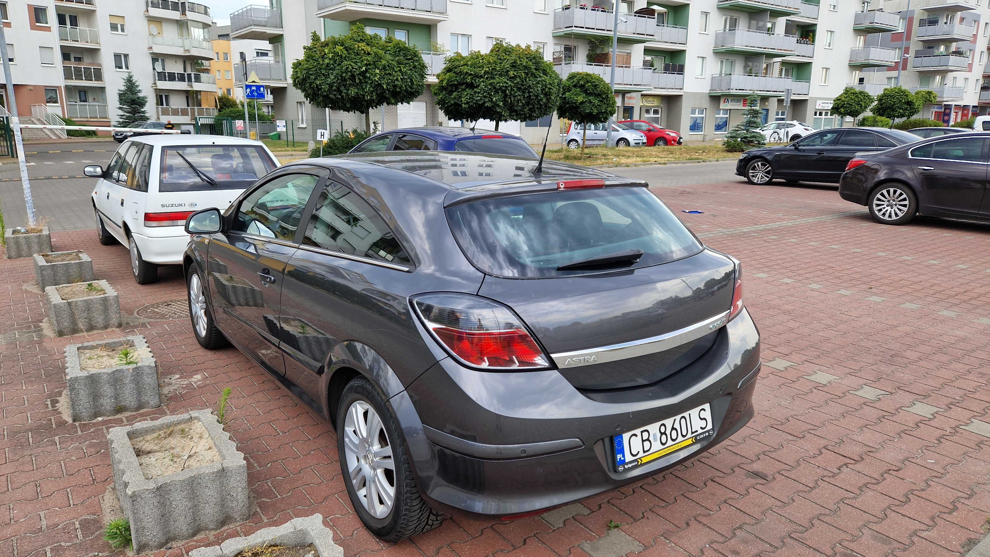 Opel Astra H GTC 1.4 benzyna • Xenony  • Klima • Bluetooth