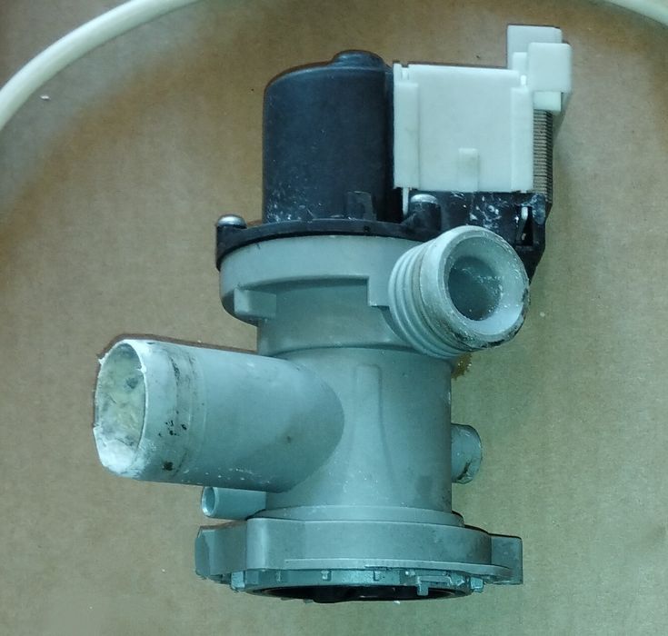 Помпа для пральної машини Indesit w105tx (БВ)