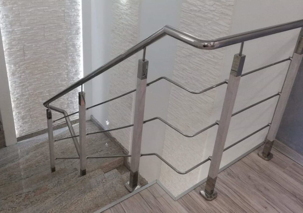 Balustrady ze stali nierdzewnej, barierki, zadaszenia z poliwęglanu