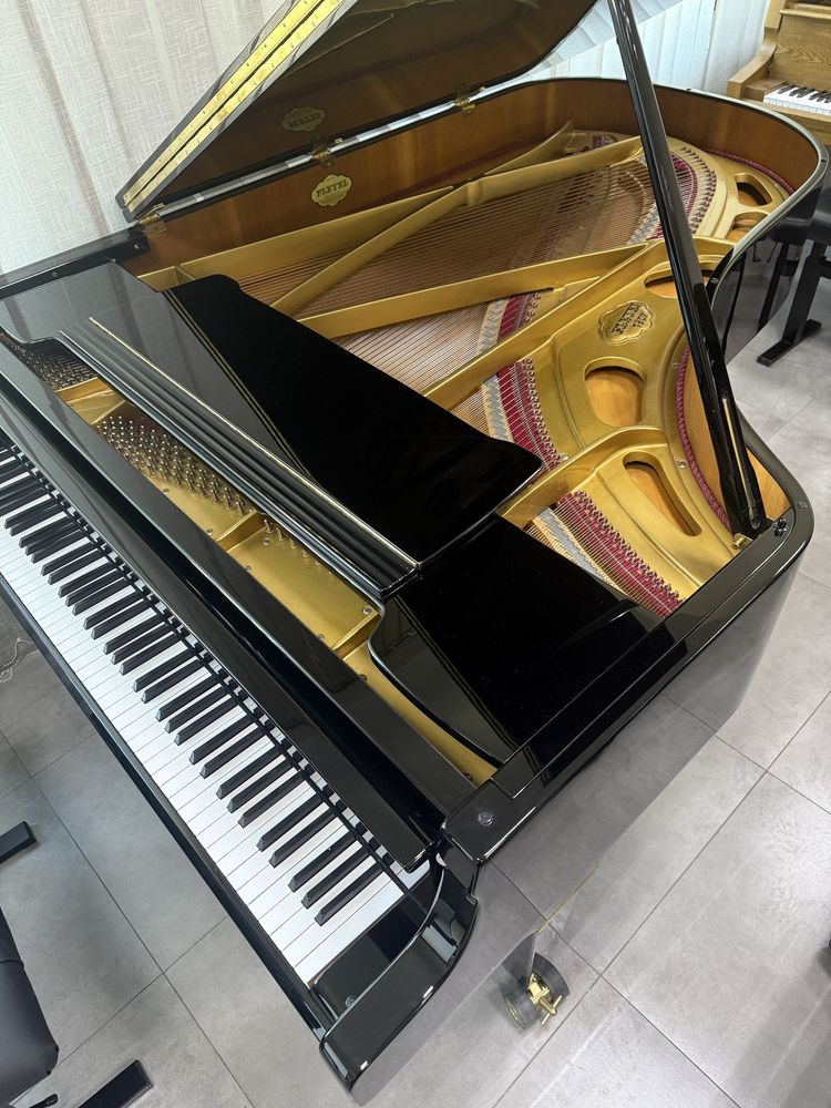 Fortepian półkoncertowy PLEYEL 210cm idealny