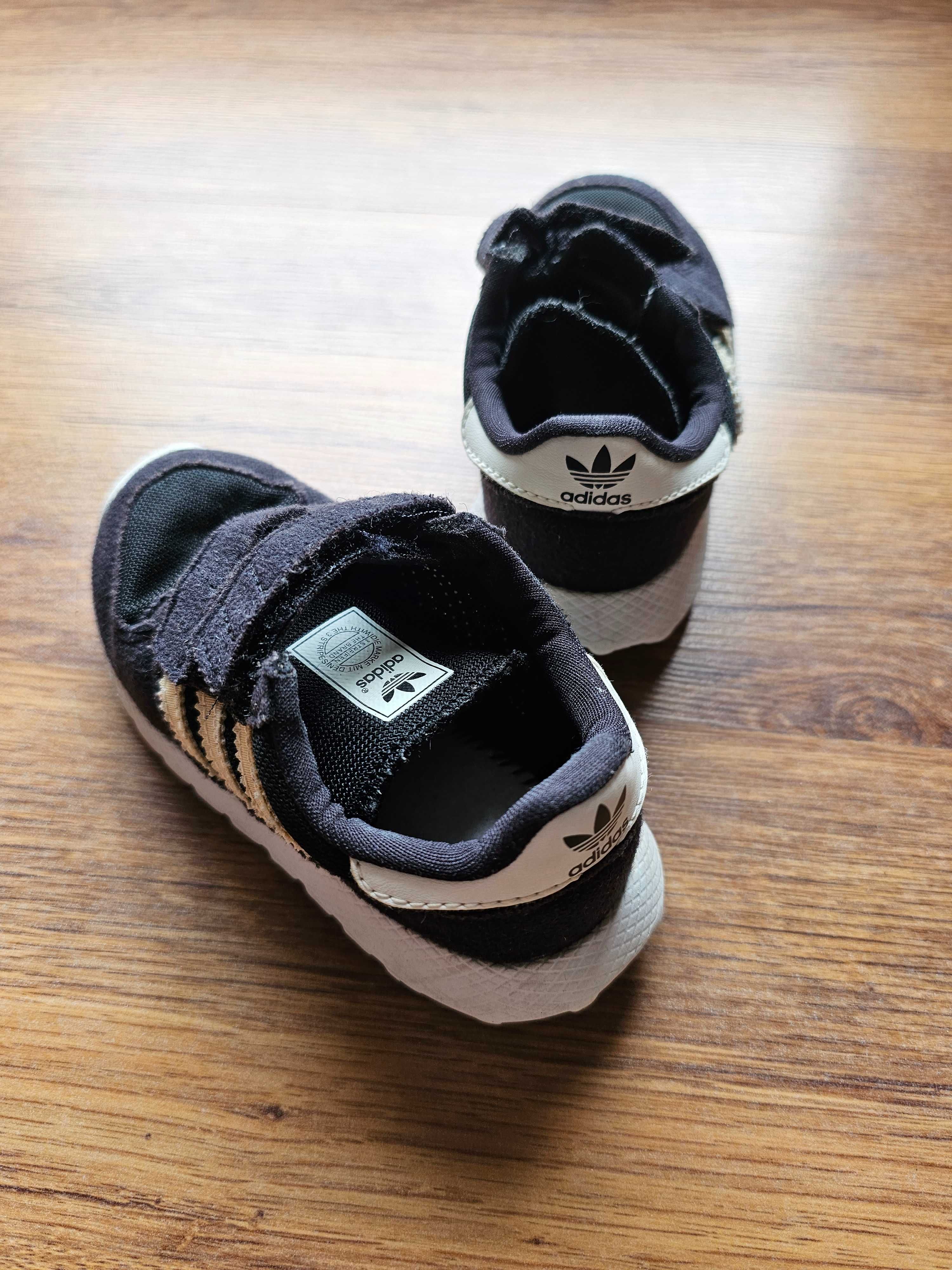 Buty dziecięce adidas rozmiar 23.