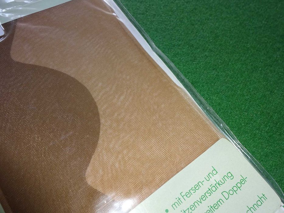 DESIREE Inka nylonowe pończochy brązowe NYLONY unikat vintage r. 10,5