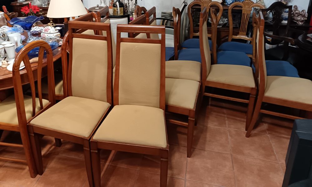 Cadeiras estofadas camel (8)