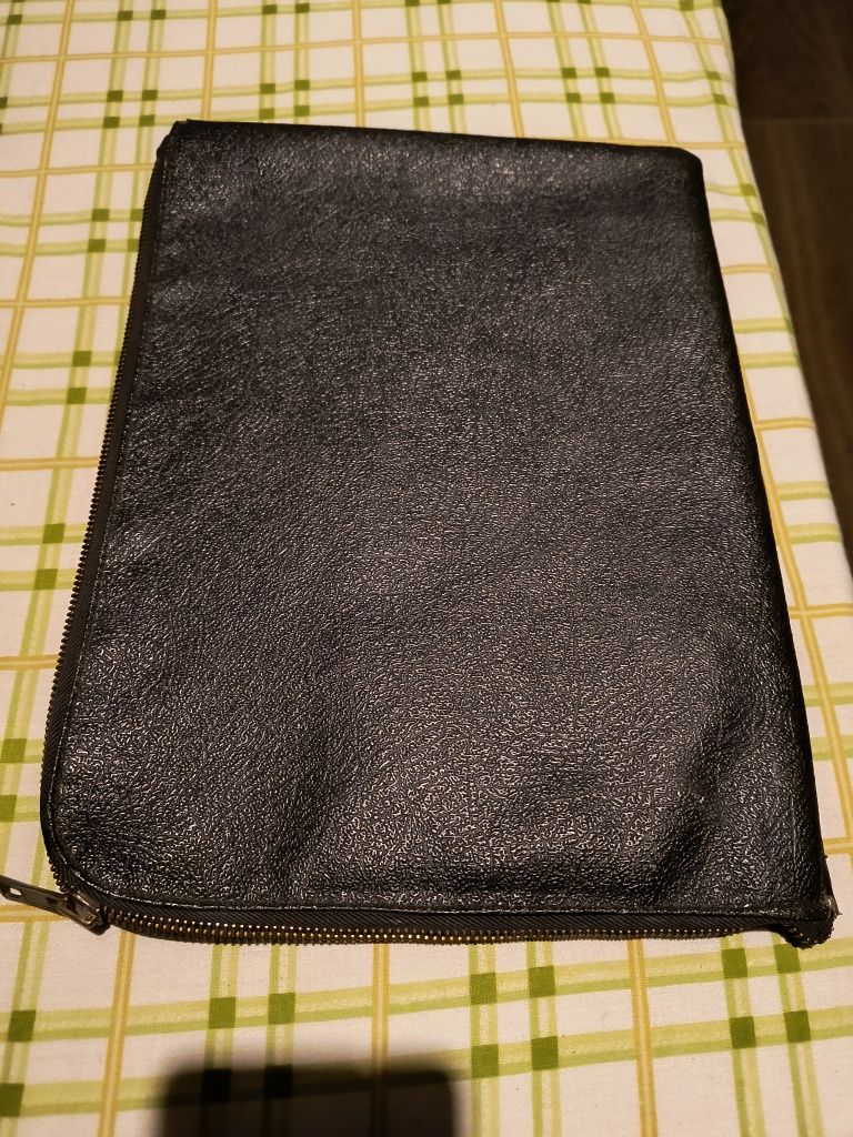 Pokrowiec laptop skóra