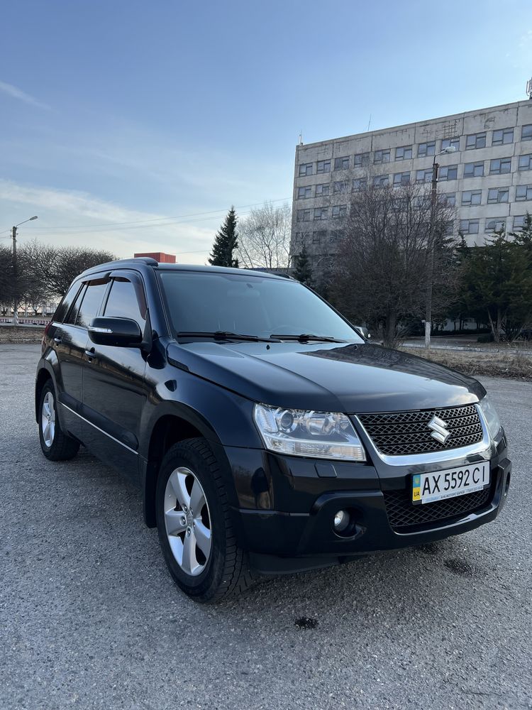 Suzuki Grand Vitara 2010, сузуки