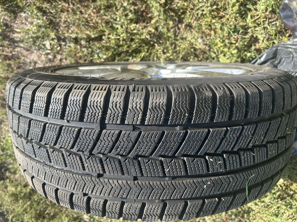 Продам гуму зимову Турки Китай кількість 4шт рік 12неділя 24 року