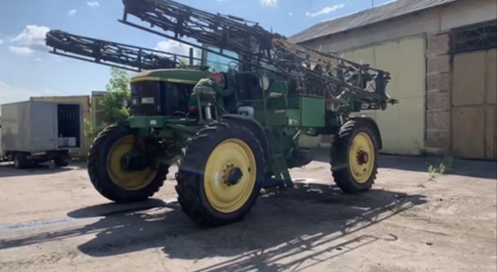 Опрыскиватель John Deer 4710