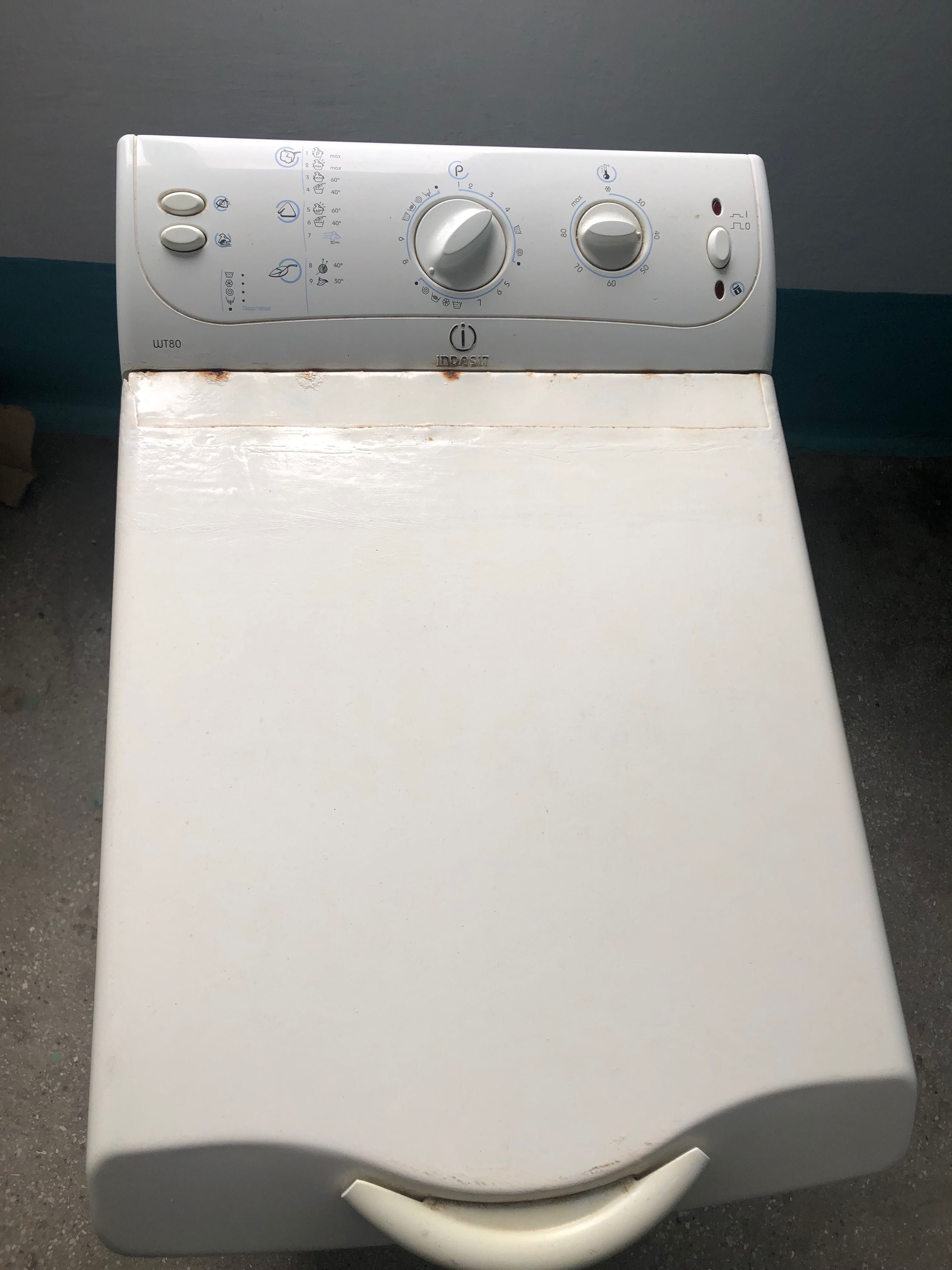 Продам б/у пральну машину Indesit wt80