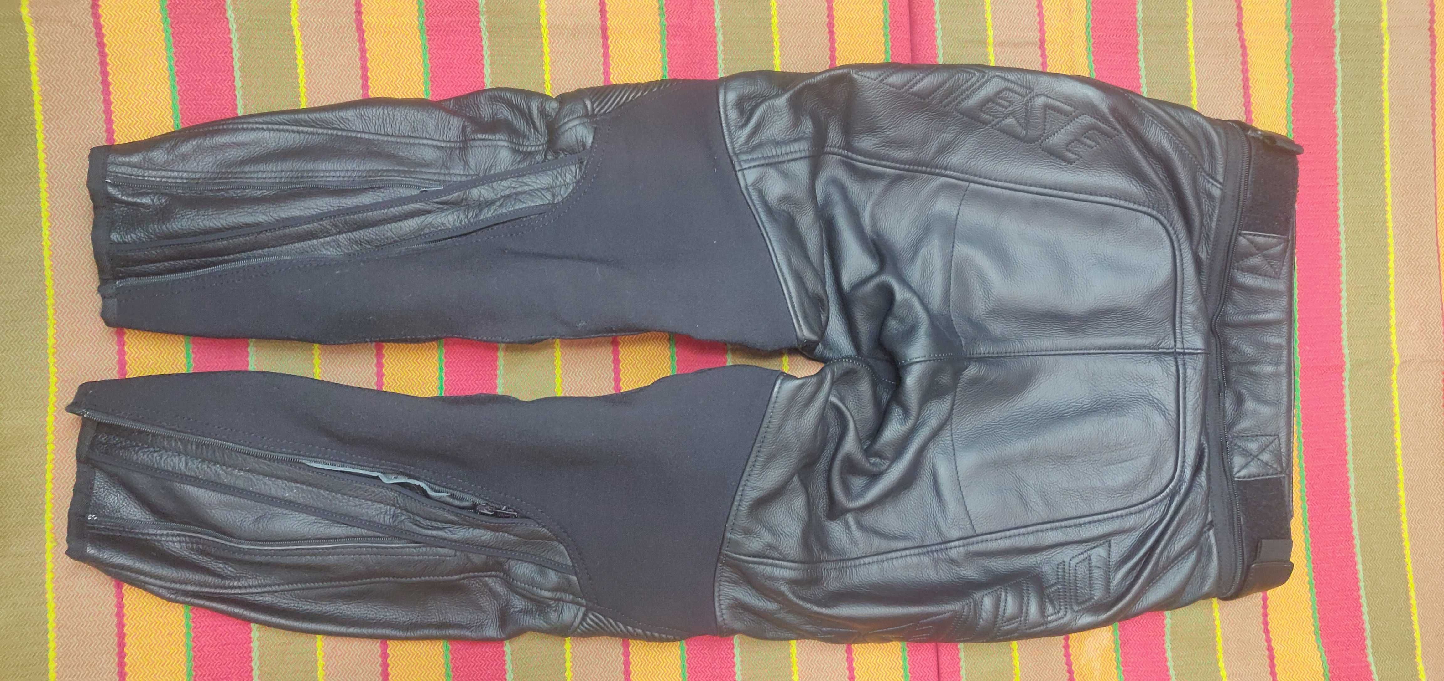 Calças em Pele Dainese  S/36