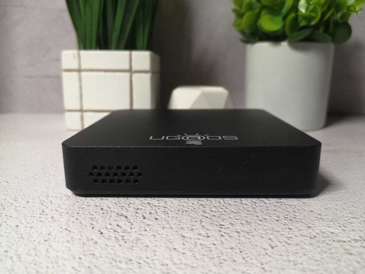 TV Box UGOOS AM6 Plus.