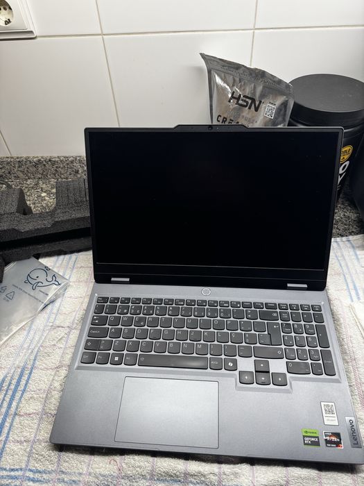 Portátil Gaming Lenovo LOQ 15ARP9 (c/ garantia+fatura) | 24GB/1TB SSD