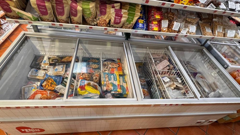 VENDE-SE – Frigoríficos Comerciais EUROFRED (Semi-Novos)