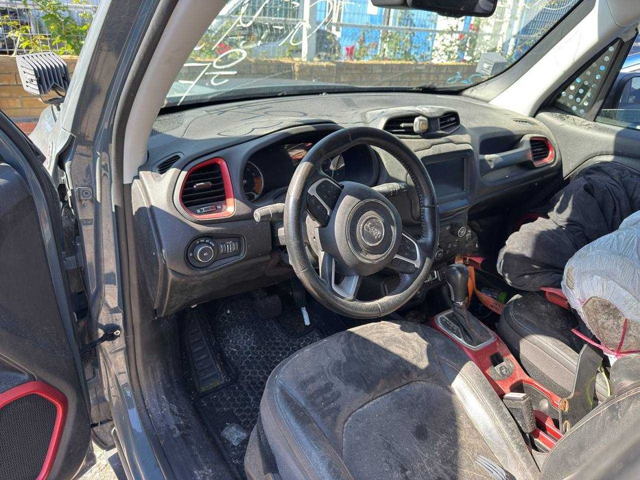 Разборка Шрот Jeep Renegade BU 2,4 двигун 2017 рік Trailhawk 4x4