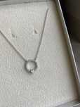 Colar círculo com zirconias prata 925