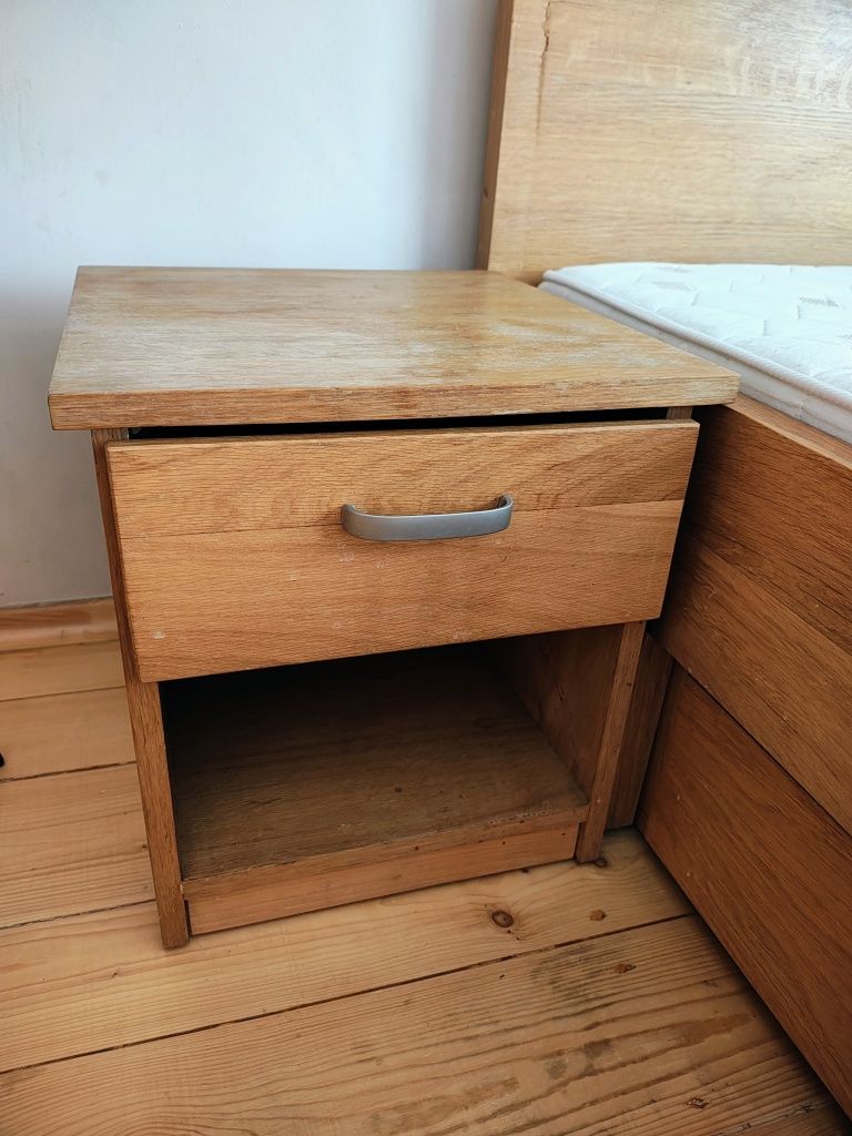 Łozko 180 x 200 z szufladami, stelażem i 2 szafkami nocnymi