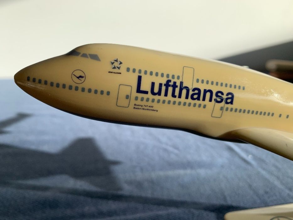 Lufthansa B747/400 D-ABVC 28cm avião