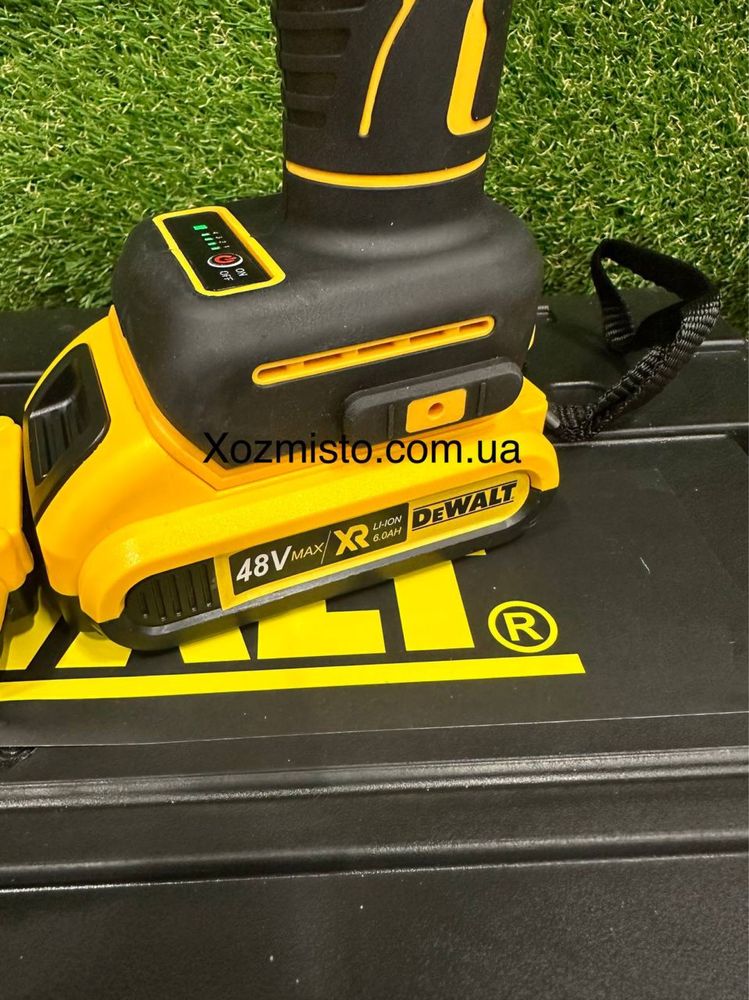 Акумуляторний секатор DeWalt DCMPP550P1 (48V, 6AH) ефективний інструм