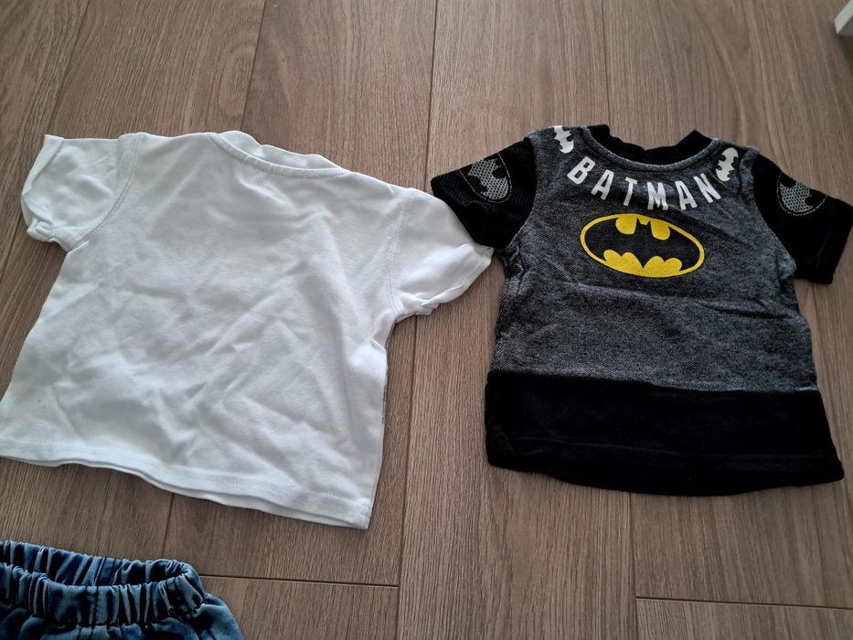 Zestaw 68 na lato dla chłopca. 2 podkoszulki i spodenki miękki jeans.