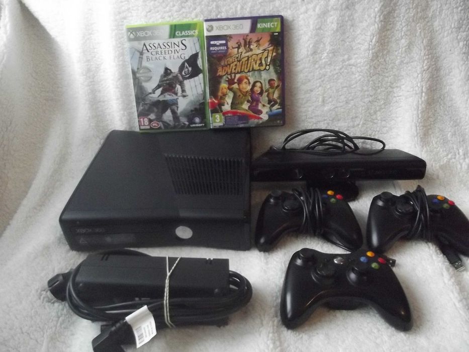 Konsola XBOX 360 S 250 GB+kinect+3 pady+gry
