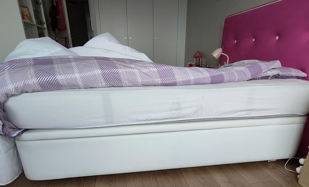 Cabeceira de cama+base rebatível+colchão