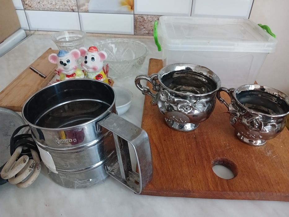 Сито, кипятильник, дошка, для стерилізації банок. За все 100 грн