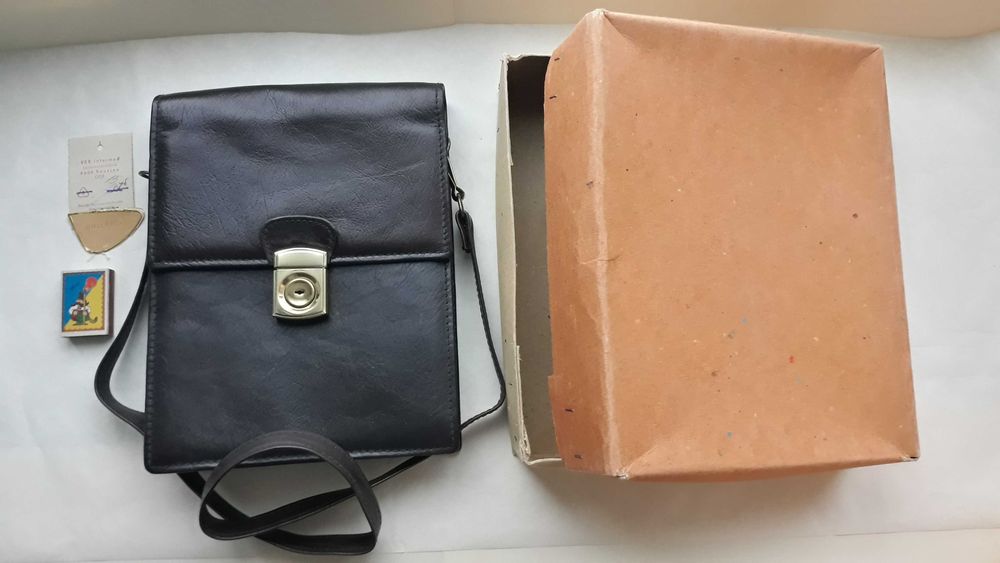 Мужская сумка с ремешком через плечо гдр в коробке