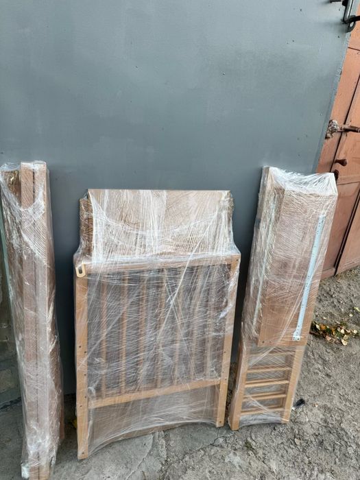 Дитяче ліжко з відкидним бортиком