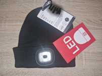 Czapka z oświetleniem LED