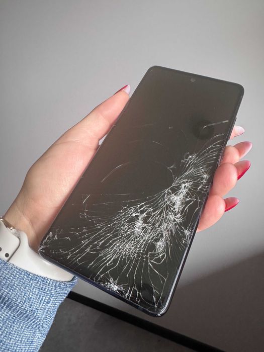 Samsung Galaxy S20 FE 5G uszkodzony wyświetlacz