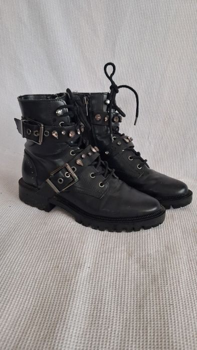 Czarne botki z cyrkoniami