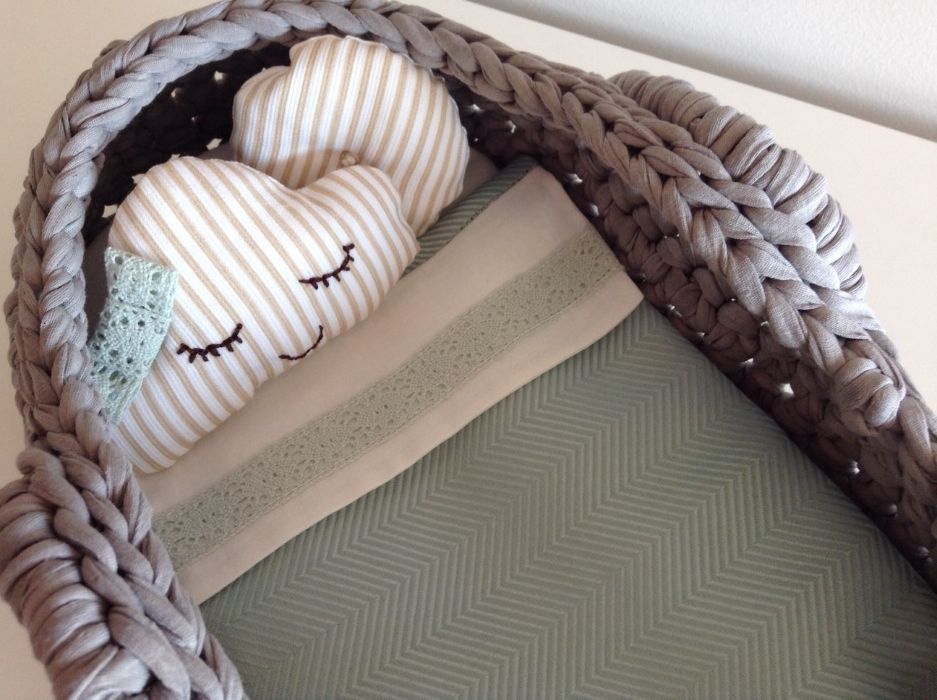 Alcofa/ Cama de brincar NOVA /