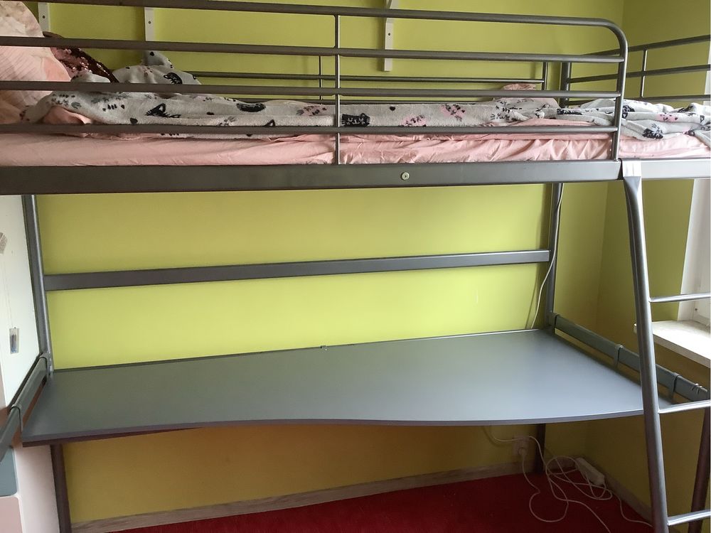 Łóżko pietrowe z biurkiem SWARTA IKEA
