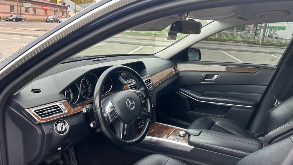 Mersedes-Benz E-class 2014