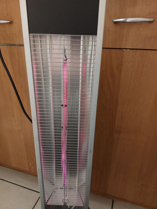 Grzejnik promiennikowy na podczerwień