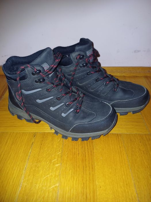 Buty chłopięce rozm. 36