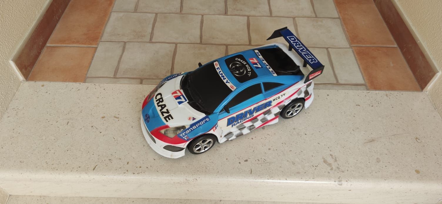 CARRINHO SUPER CORRIDA - Road Racer / Speed Wheels 47cm

Carro de corr